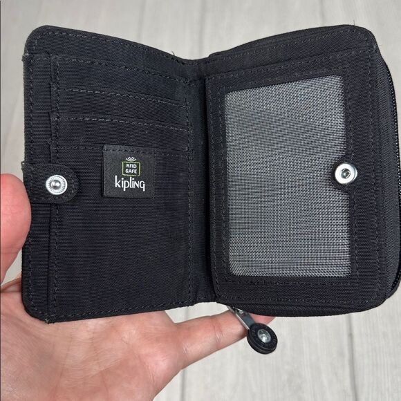 Black Kipling wallet, small - Picture 2 of 7